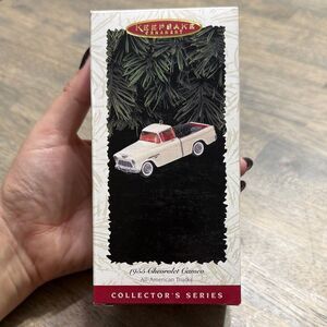 Hallmark 1955 Chevrolet Cameo Truck Ornament – All-American Trucks Series